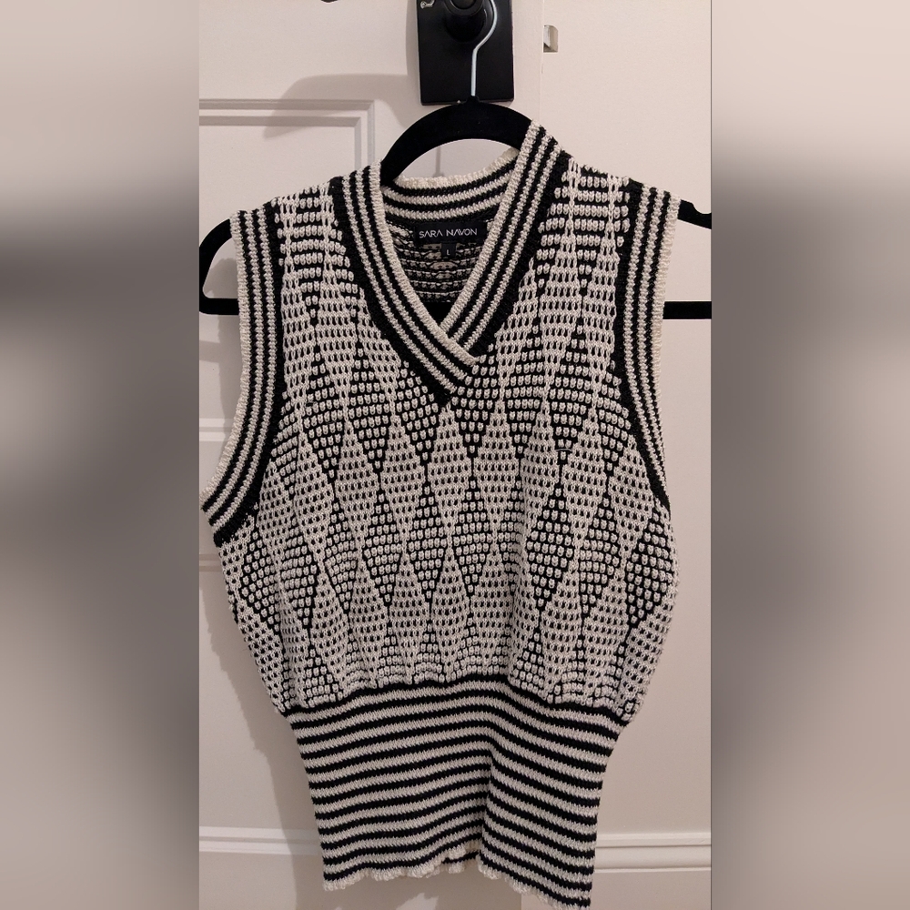 Women black and white vest